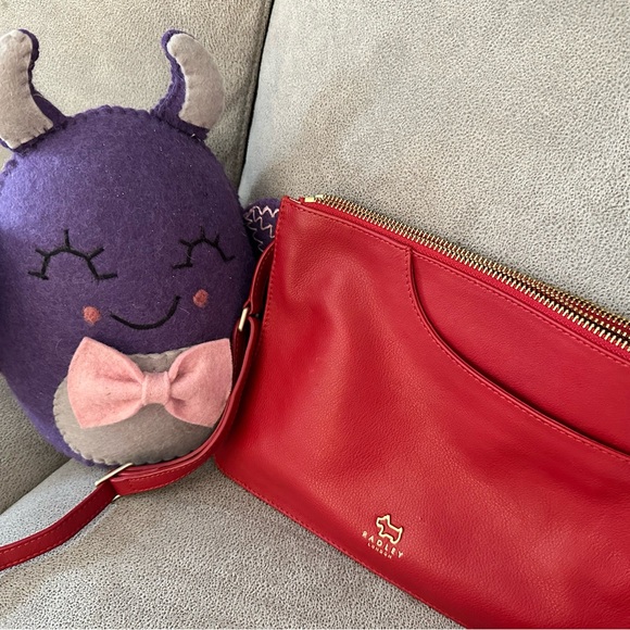 Radley of London Crossbody - Picture 1 of 4